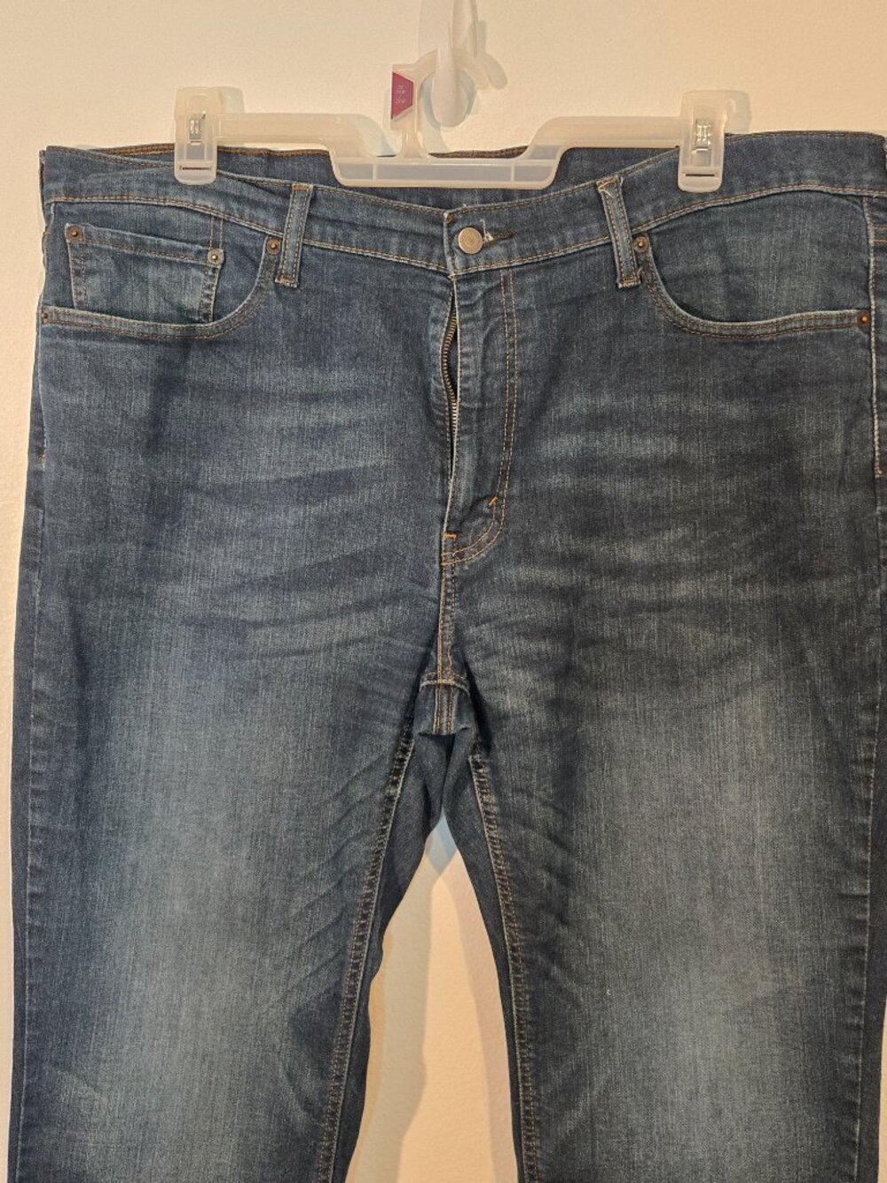 Levi's 541 44x30 gently used - Picture 3 of 9